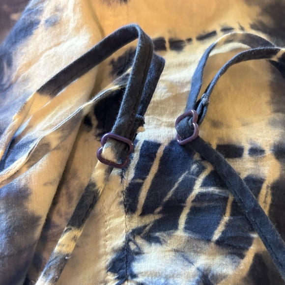 Patrons of Peace Blue & White Tie Dye Tie-dye Tunic with Spaghetti Straps. - Picture 5 of 9